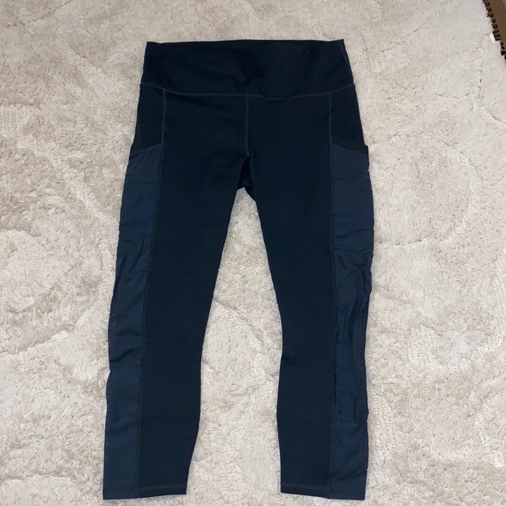 Green Fabletics Powerhold leggings